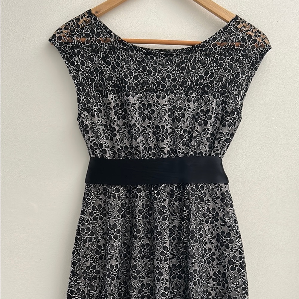 Elegant Black and Gray Lace Dress